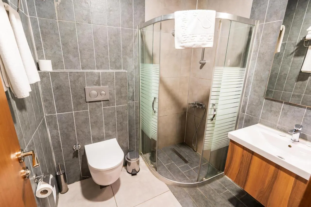 Istanbul Airport Express Hotel 4*,